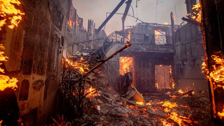 凭借敏锐的 凭借敏锐的